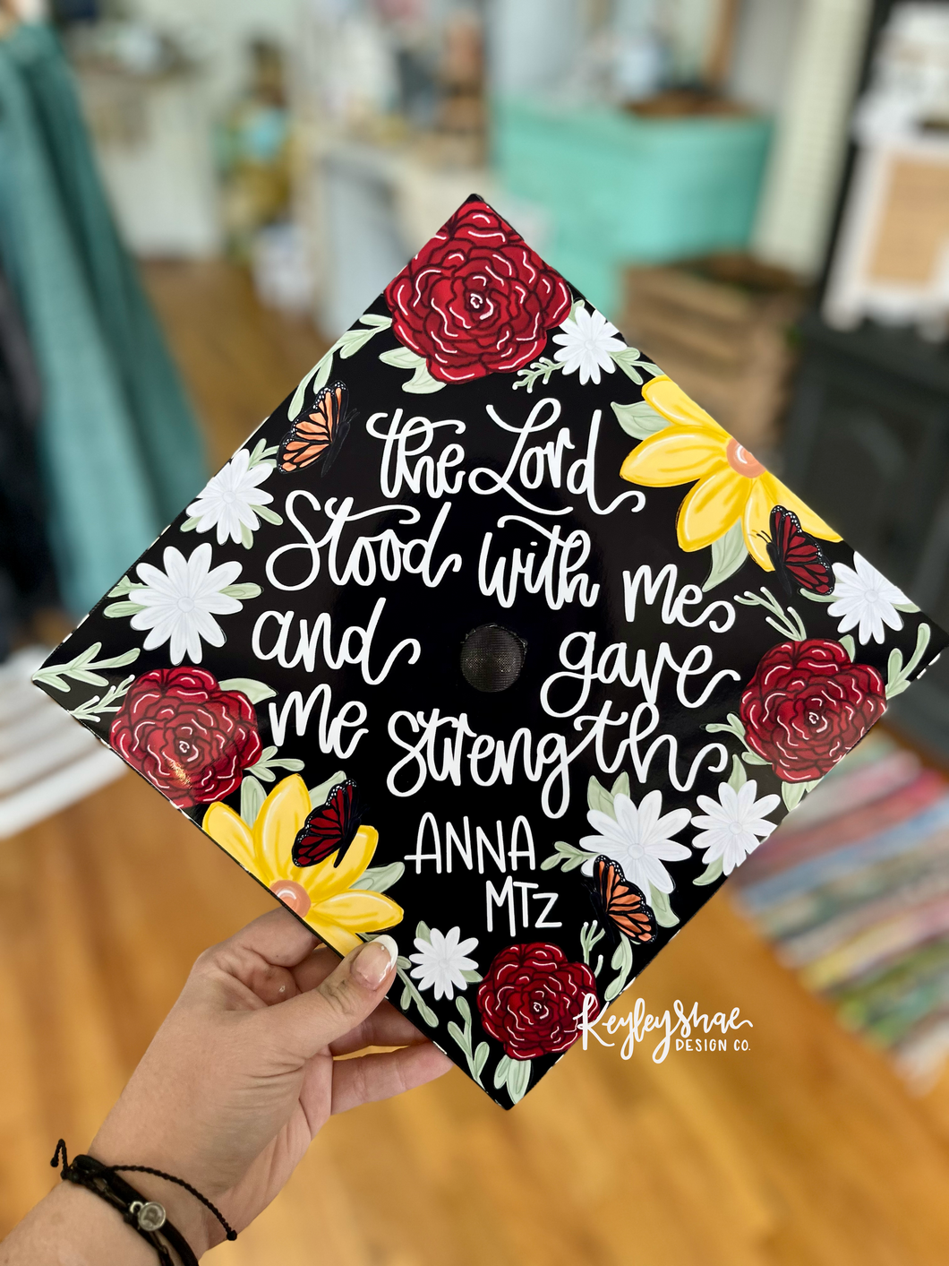 The Lord Stood With Me / Flowers Graduation Cap Topper